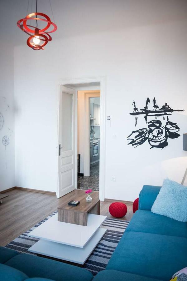 Appartement Apartman Vidi à Rijeka Extérieur photo