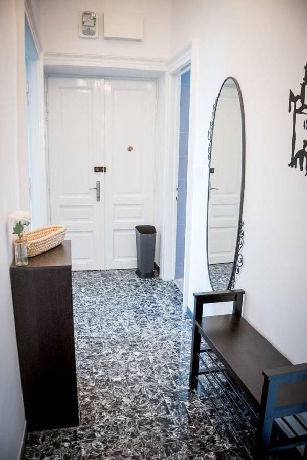 Appartement Apartman Vidi à Rijeka Extérieur photo